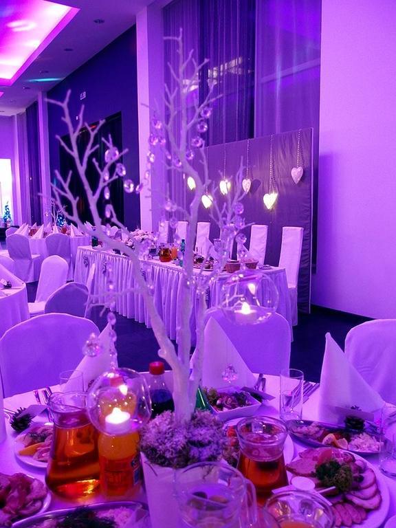 Hotel George Надажин Екстериор снимка