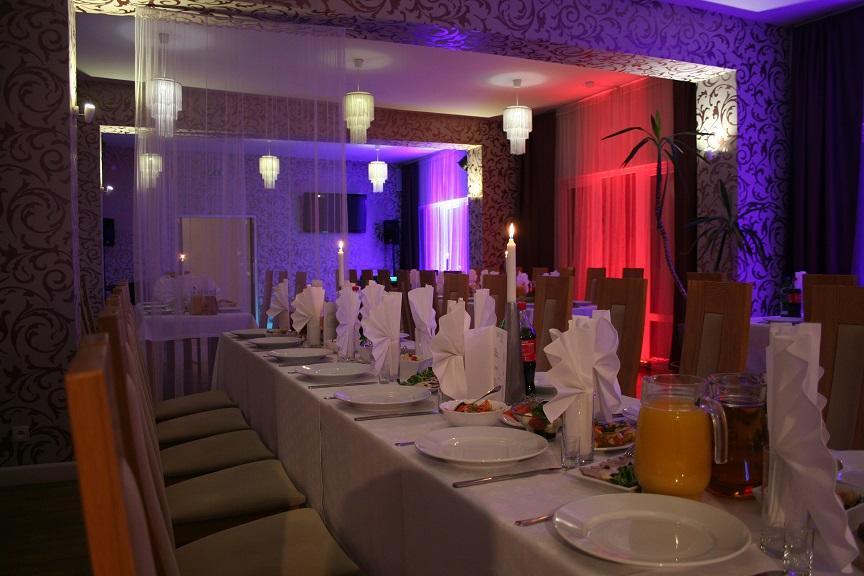 Hotel George Надажин Екстериор снимка